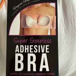 Fashion Forms Superlite Adhesive Bra - never worn